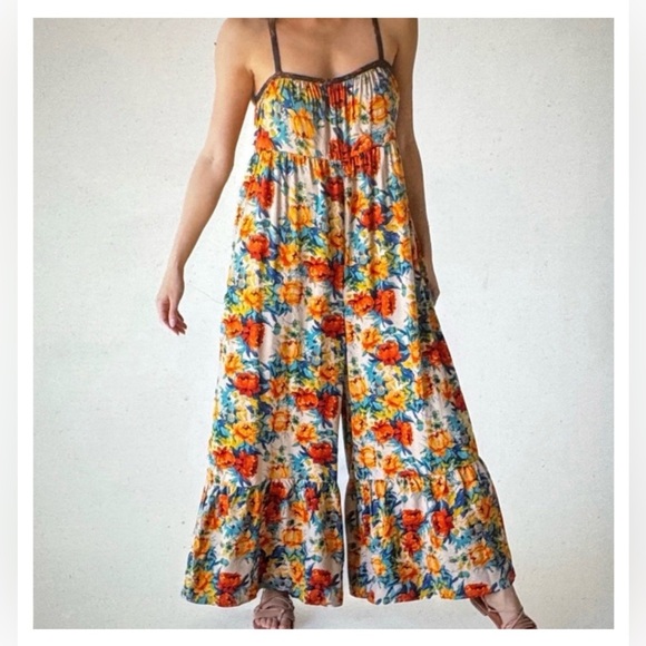 NATURAL LIFE Pants - NATURAL LIFE medium Stephanie floral Jumpsuit boho flowy adjustable strap